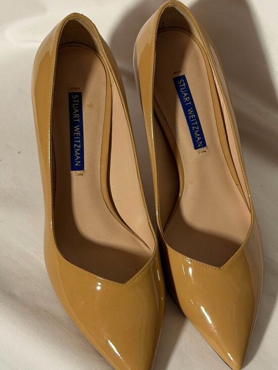 Stuart Weitzman Nude/Beige Patent Leather Power Pumps - Picture 3 of 9